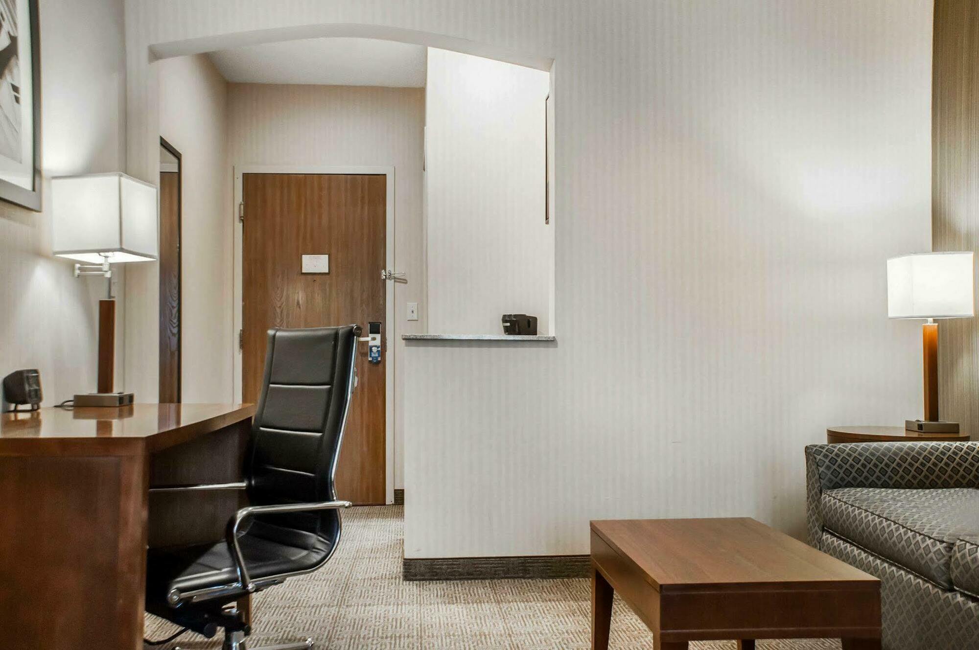 Extended America - Buffalo - Airport 3*